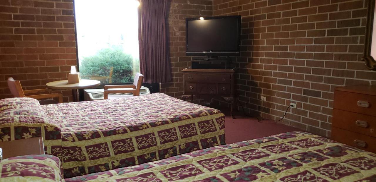 Plaza Inn Motel Calumet Park Екстериор снимка